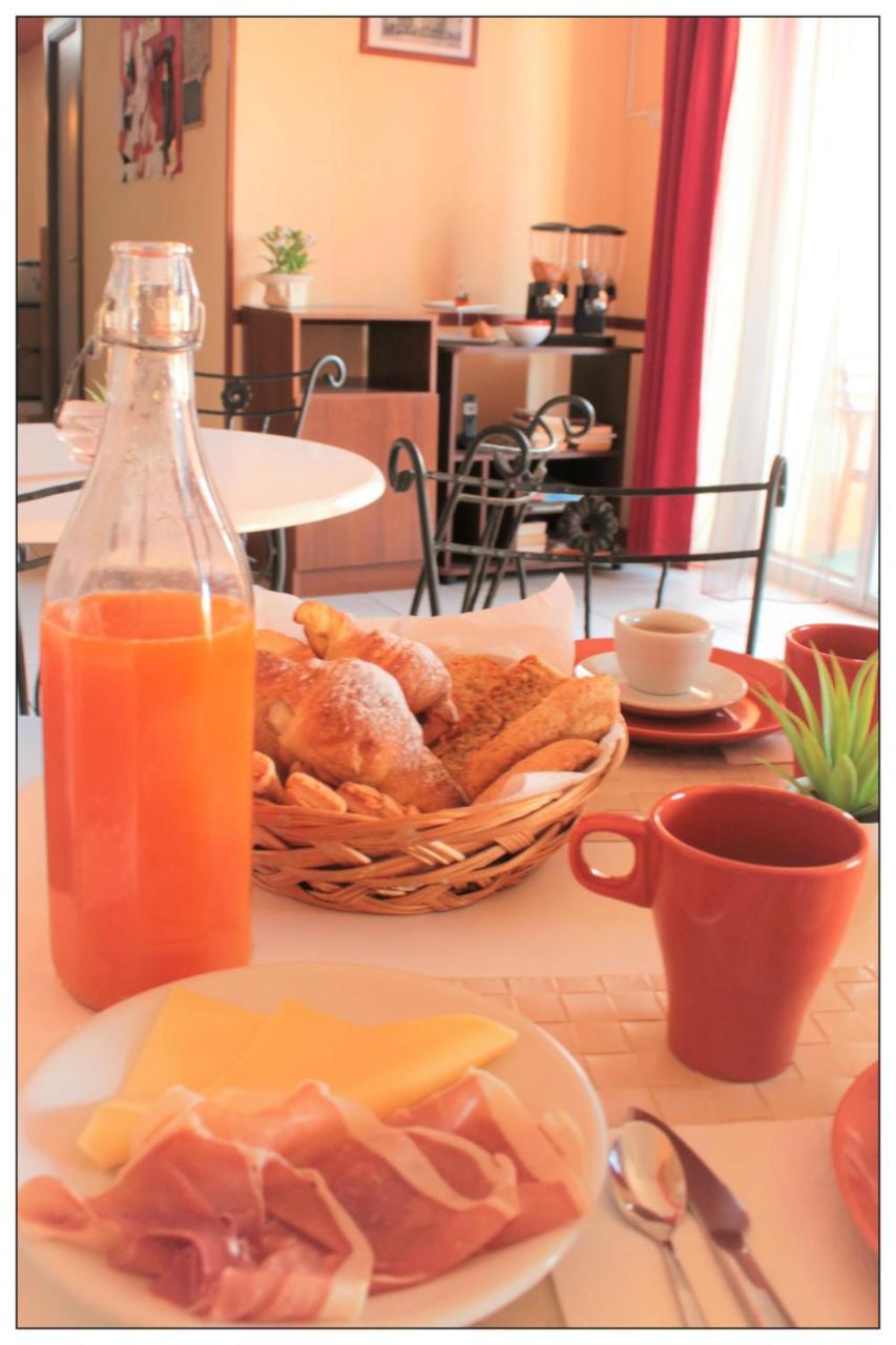 Sicilia Home B&B Catania-Fontanarossai nemzetközi repülőtér Kültér fotó