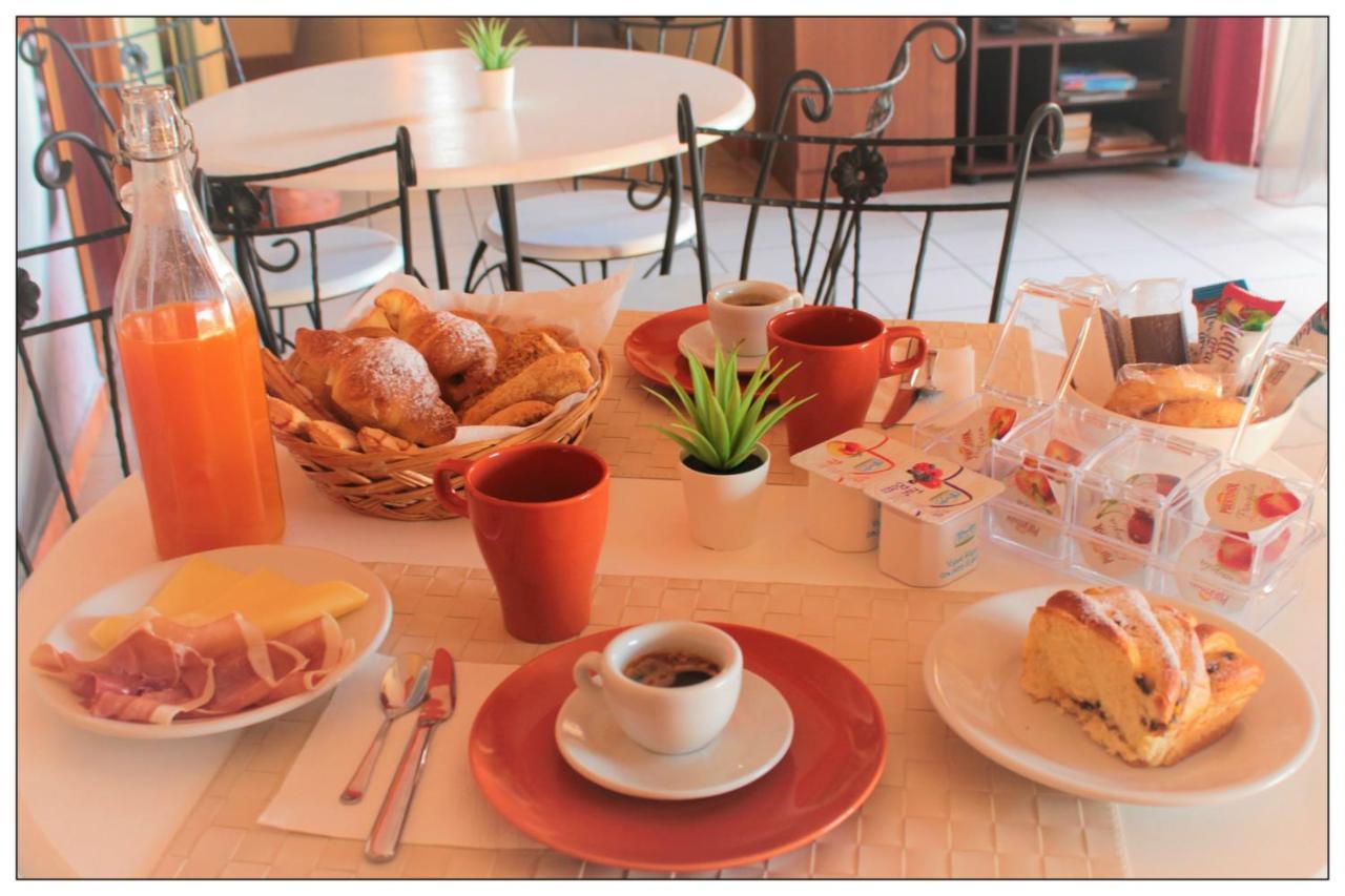 Sicilia Home B&B Catania-Fontanarossai nemzetközi repülőtér Kültér fotó